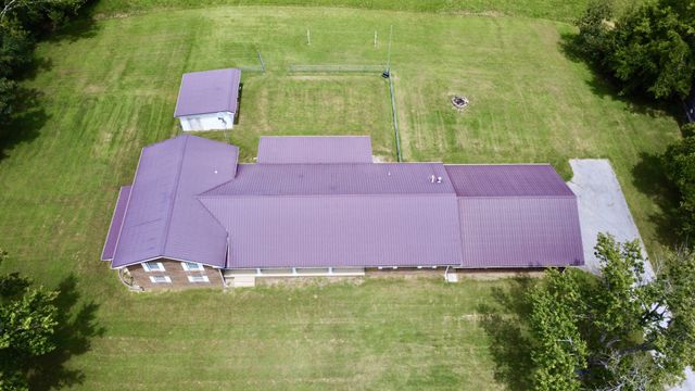 707 Summertown Hwy, Hohenwald, TN 38462