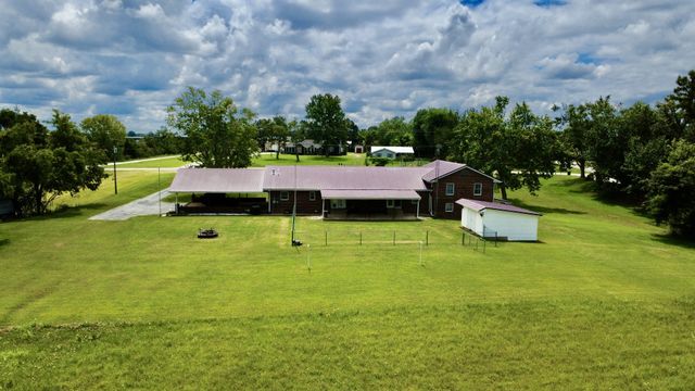 707 Summertown Hwy, Hohenwald, TN 38462