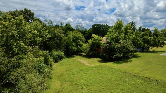 707 Summertown Hwy, Hohenwald, TN 38462