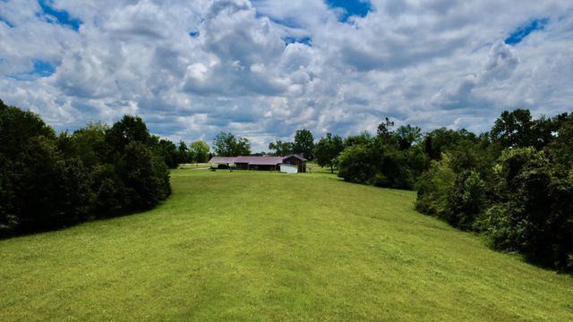 707 Summertown Hwy, Hohenwald, TN 38462