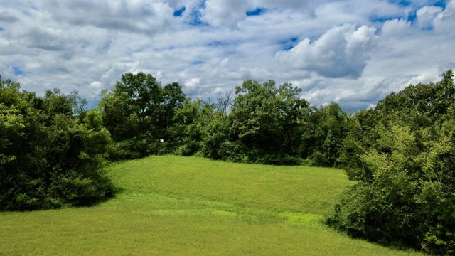 707 Summertown Hwy, Hohenwald, TN 38462
