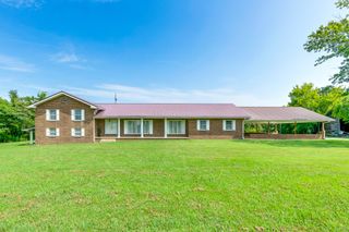 707 Summertown Hwy, Hohenwald, TN 38462