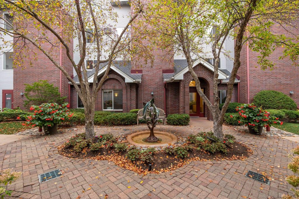 7400 Edinborough Way 5205, Edina, MN 55435 — photo 2