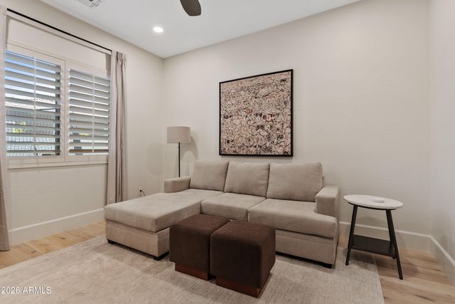 3939 E ENCANTO Street, Mesa, AZ 85205