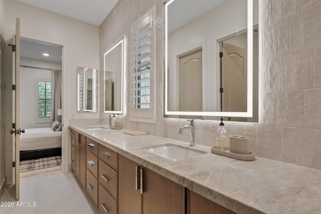 3939 E ENCANTO Street, Mesa, AZ 85205