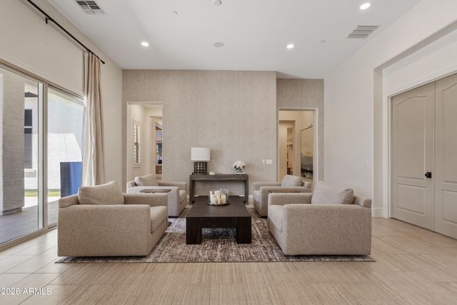 3939 E ENCANTO Street, Mesa, AZ 85205