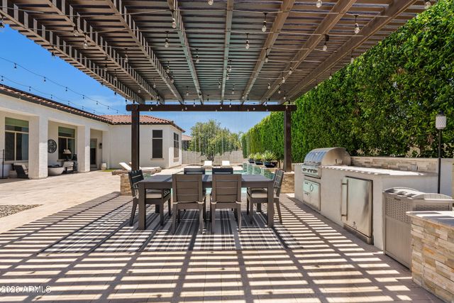 3939 E ENCANTO Street, Mesa, AZ 85205