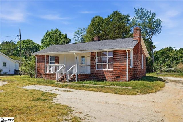 508 Brushy Creek Road, Taylors, SC 29687