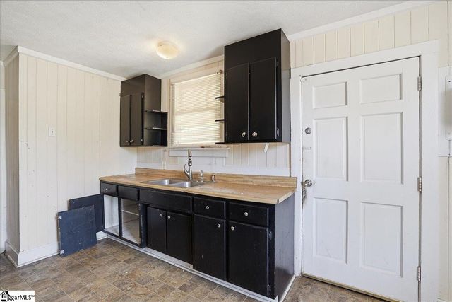 508 Brushy Creek Road, Taylors, SC 29687