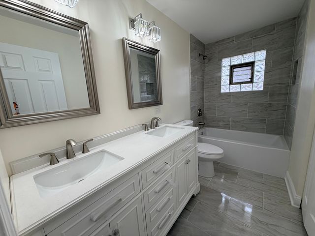 15203 Waterman Drive, South Holland, IL 60473
