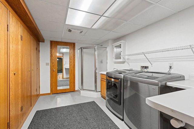 2405 N ERB STREET, Appleton, WI 54911