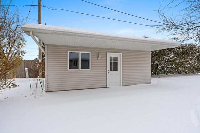 2405 N ERB STREET, Appleton, WI 54911