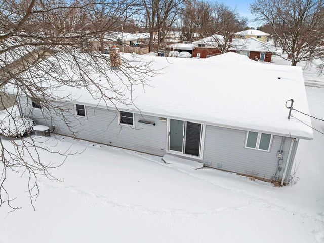 2405 N ERB STREET, Appleton, WI 54911