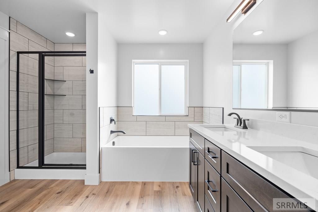 Image 20 of property listing at 763 Curlew Drive, Ammon, ID 83401