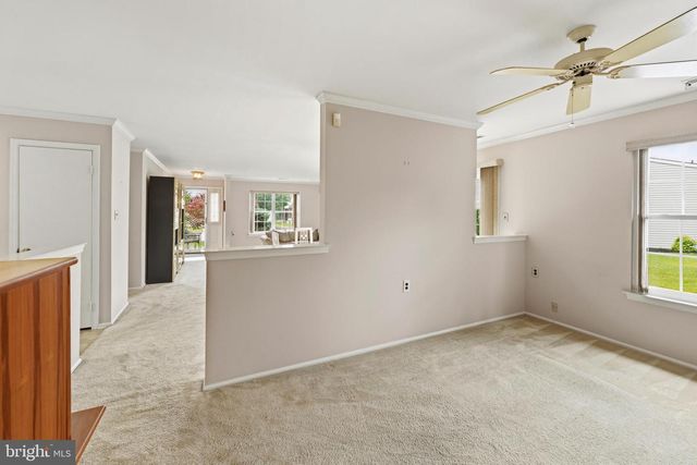 28 WHITE STONE CT, Mount Laurel, NJ 08054