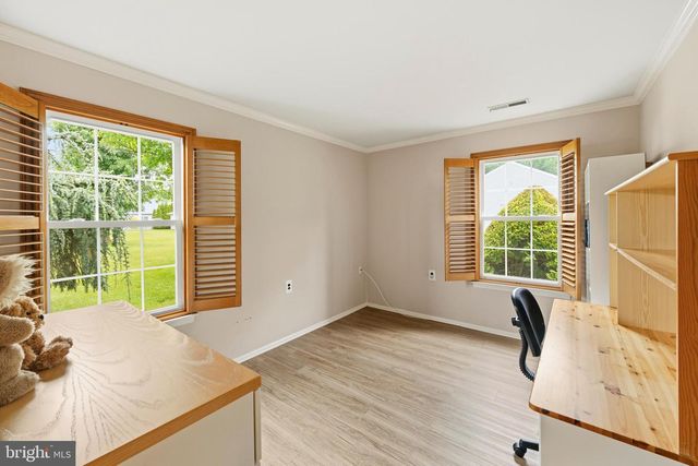 28 WHITE STONE CT, Mount Laurel, NJ 08054