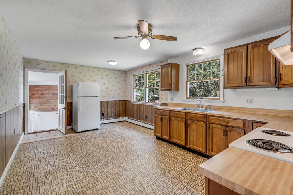 34 Highland Road, Standish, ME 04084 — photo 3
