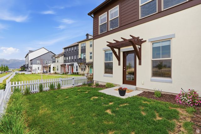 5793 W LAKE AVE, South Jordan, UT 84009