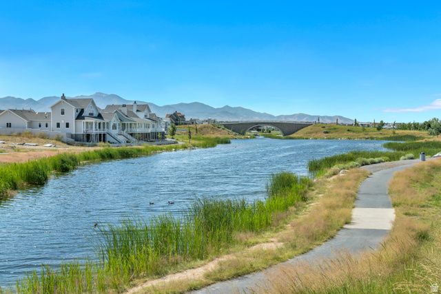 5793 W LAKE AVE, South Jordan, UT 84009
