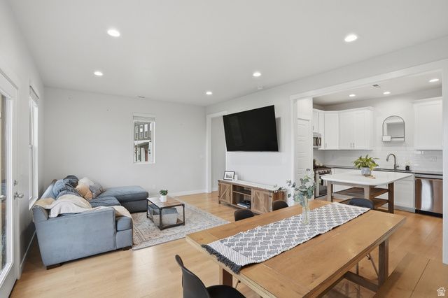5793 W LAKE AVE, South Jordan, UT 84009