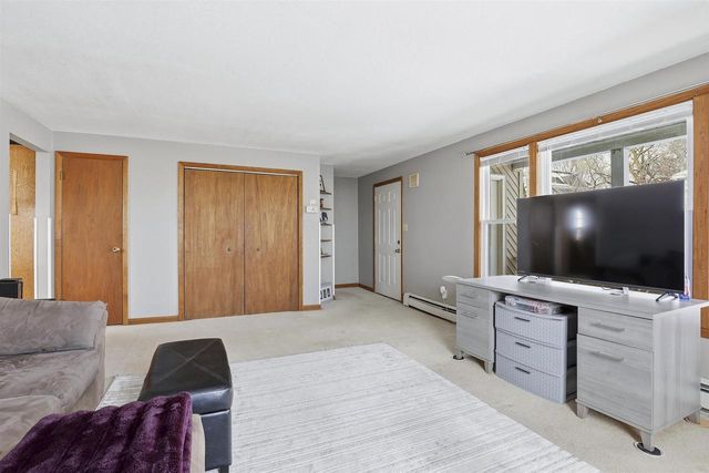 221 E WINNEBAGO STREET, Appleton, WI 54911