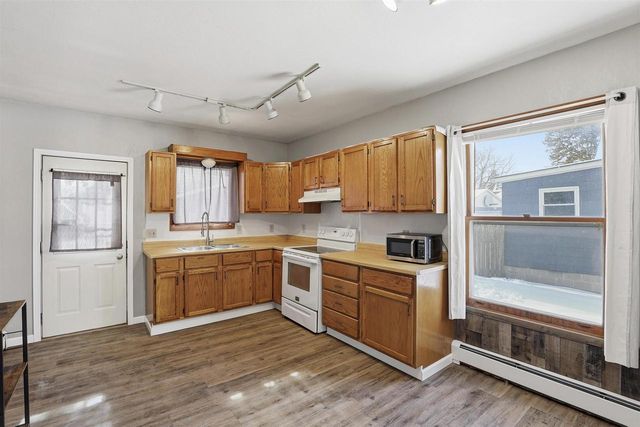 221 E WINNEBAGO STREET, Appleton, WI 54911