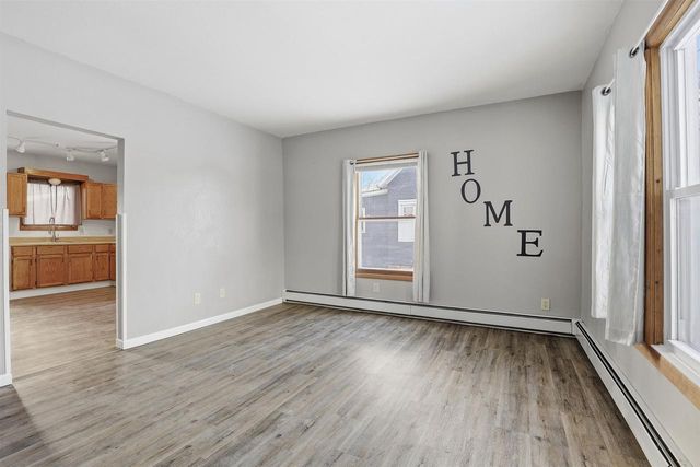 221 E WINNEBAGO STREET, Appleton, WI 54911