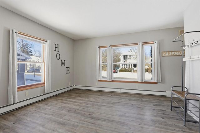 221 E WINNEBAGO STREET, Appleton, WI 54911