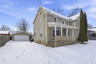 221 E WINNEBAGO STREET, Appleton, WI 54911