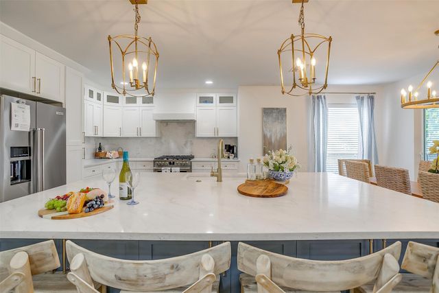 1401 Cheyenne Trail, Granbury, TX 76048