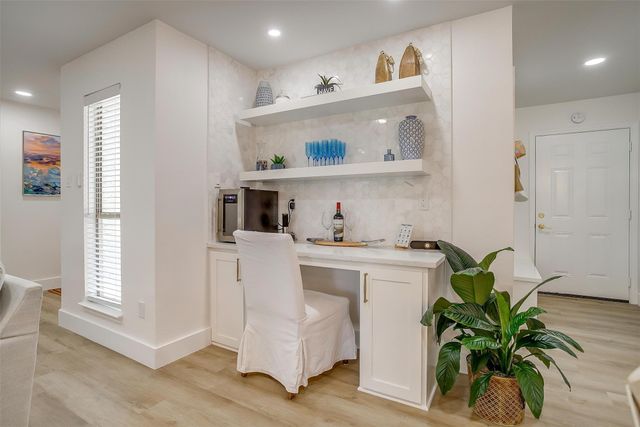 1401 Cheyenne Trail, Granbury, TX 76048
