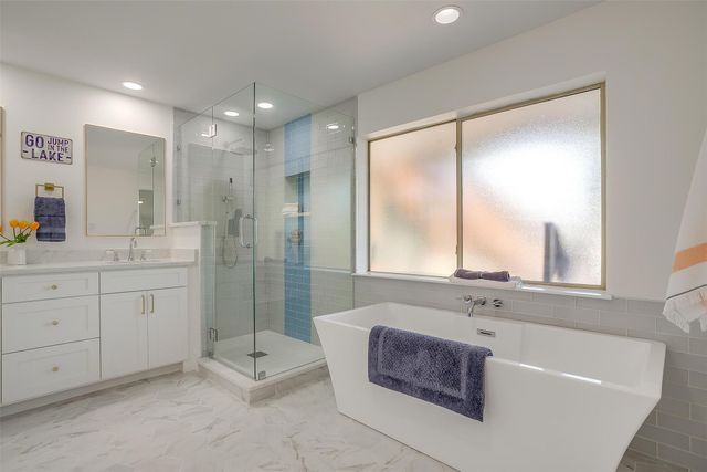 1401 Cheyenne Trail, Granbury, TX 76048