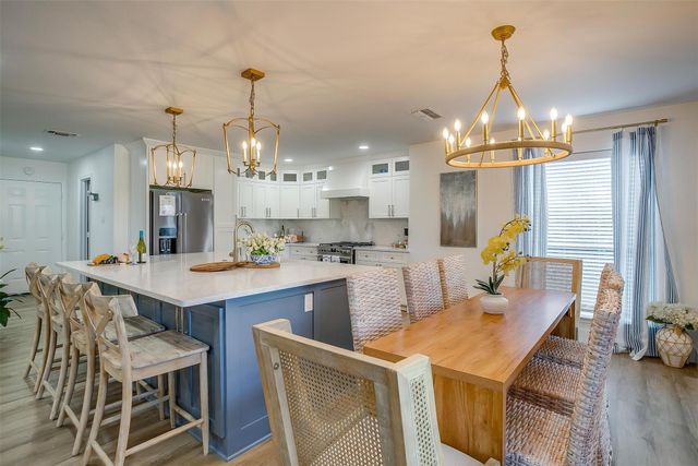 1401 Cheyenne Trail, Granbury, TX 76048