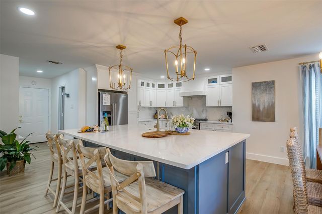 1401 Cheyenne Trail, Granbury, TX 76048