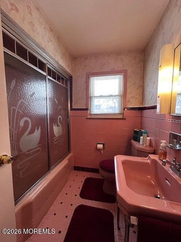 3 Glenview Drive, West Orange, NJ 07052