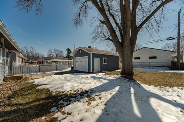 3914 7th Street NW, Rochester, MN 55901