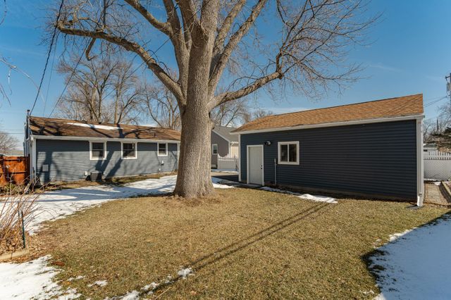 3914 7th Street NW, Rochester, MN 55901