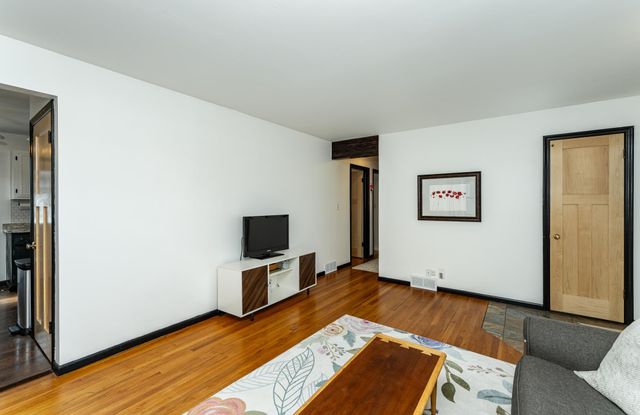 3914 7th Street NW, Rochester, MN 55901