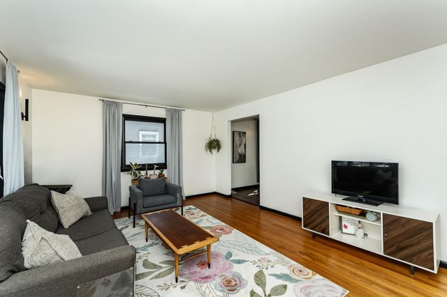 3914 7th Street NW, Rochester, MN 55901