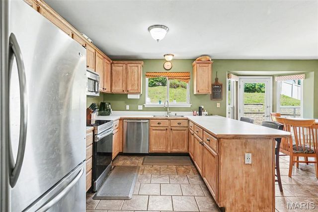 540 Crown Passage Drive, St Charles, MO 63303