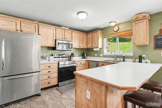 540 Crown Passage Drive, St Charles, MO 63303