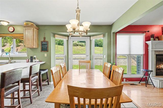 540 Crown Passage Drive, St Charles, MO 63303