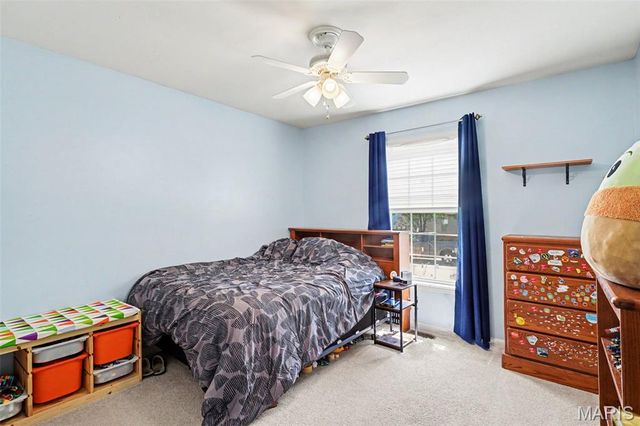 540 Crown Passage Drive, St Charles, MO 63303