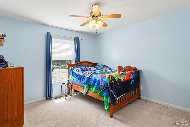 540 Crown Passage Drive, St Charles, MO 63303