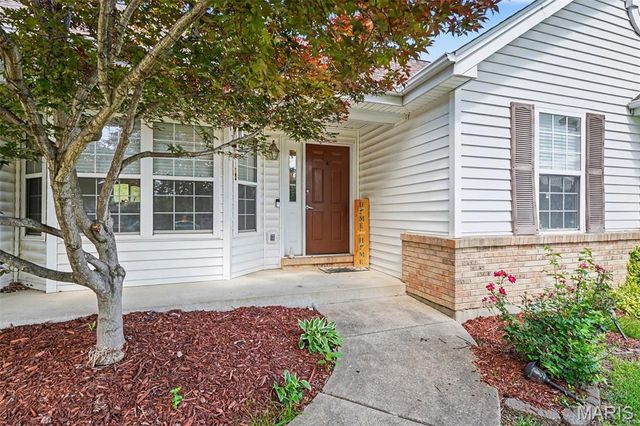 540 Crown Passage Drive, St Charles, MO 63303