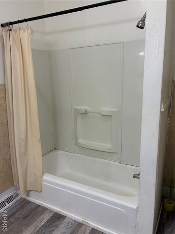 1002 Tremont Street, Poplar Bluff, MO 63901