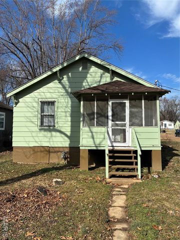 1002 Tremont Street, Poplar Bluff, MO 63901