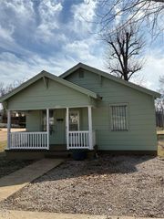 1002 Tremont Street, Poplar Bluff, MO 63901