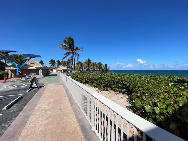 2191 NE 1st Court 202, Boynton Beach, FL 33435