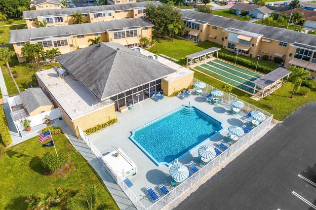 2191 NE 1st Court 202, Boynton Beach, FL 33435